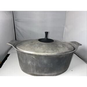 Vintage Griswold Aluminum #99 Roaster with Trivet & Lid